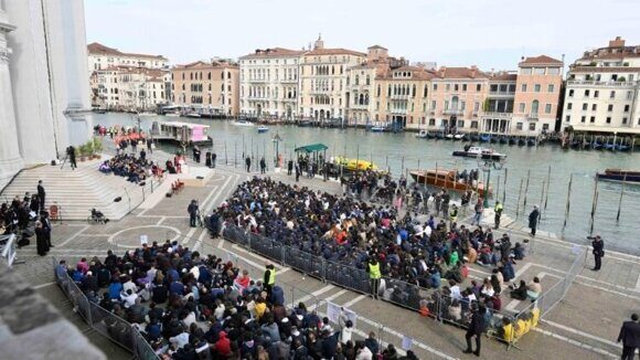 28.04.2024 Meeting Pope Francisc with young people